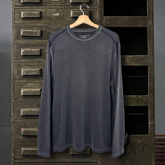 TOMMY BAHAMA • Men's Gray Flip Sky Reversible Long Sleeve Shirt - Picture 7 of 8